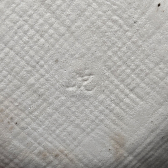 Kotobuki Style Green Crackle Glaze Leaf Pottery Bowls. - Picture 5 of 5